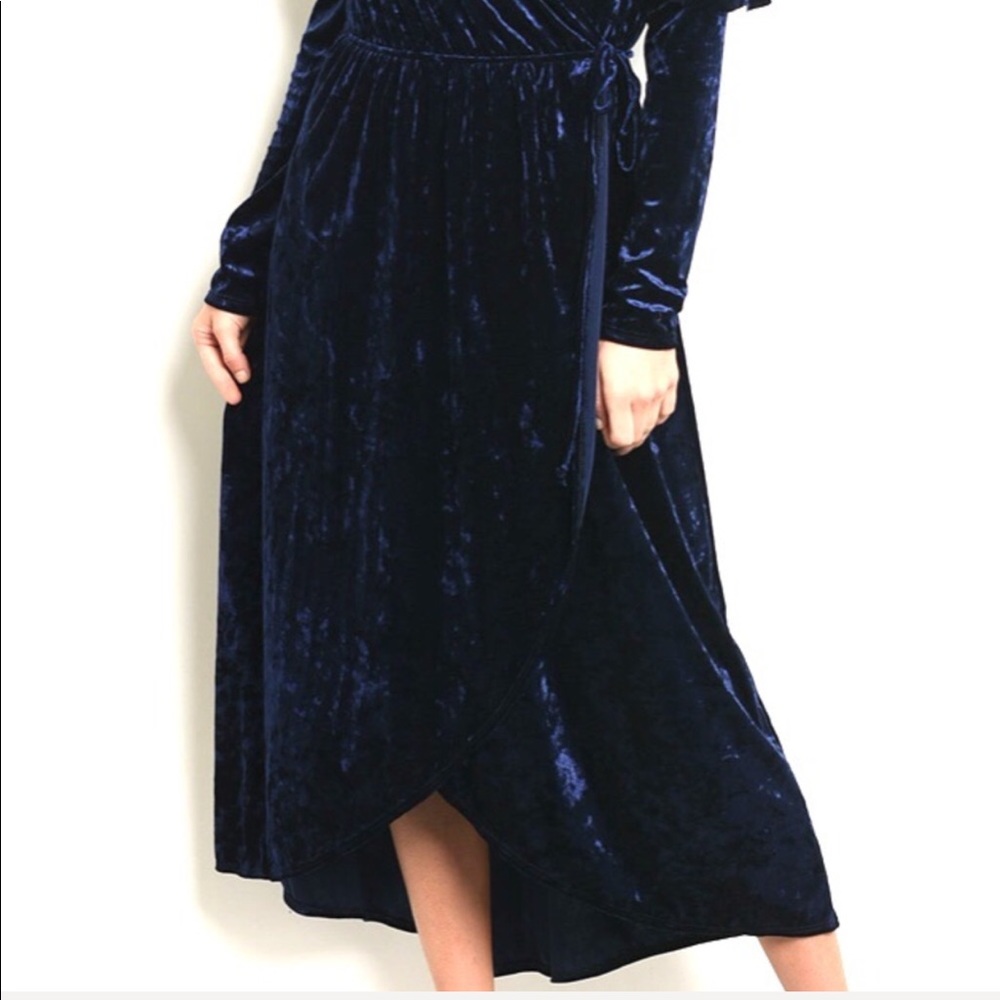 ✨LUXURIOUS✨BLUE VELVET DRESS-NEW- S-M✨SLIP WRAP✨LONG SLEEVE - Picture 7 of 9